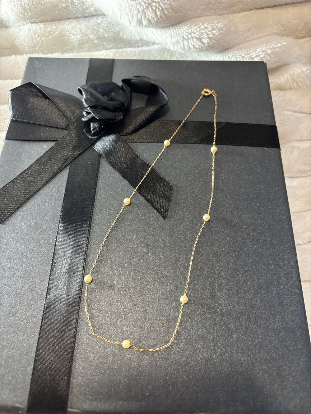 16” Vintage Goldtone Pearl Necklace EUC